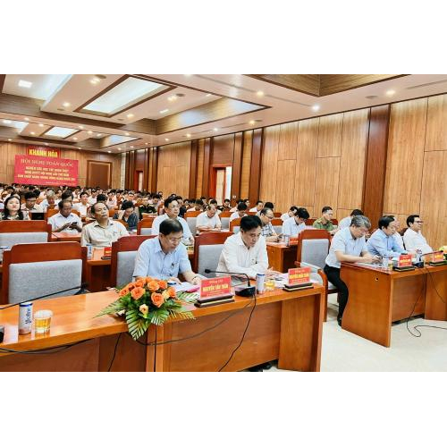 Hội Nghị Toàn Quốc Nghiên Cứu, Học Tập, Quán Triệt Nghị Quyết Hội Nghị Trung Ương 5, Khóa XIII