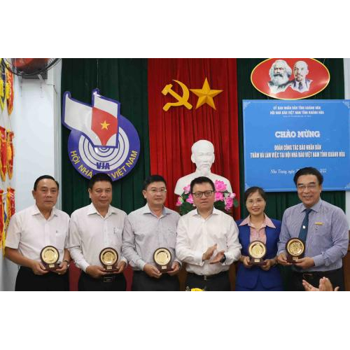 Đoàn Công Tác Báo Nhân Dân Làm Việc Với Hội Nhà Báo Tỉnh Khánh Hòa