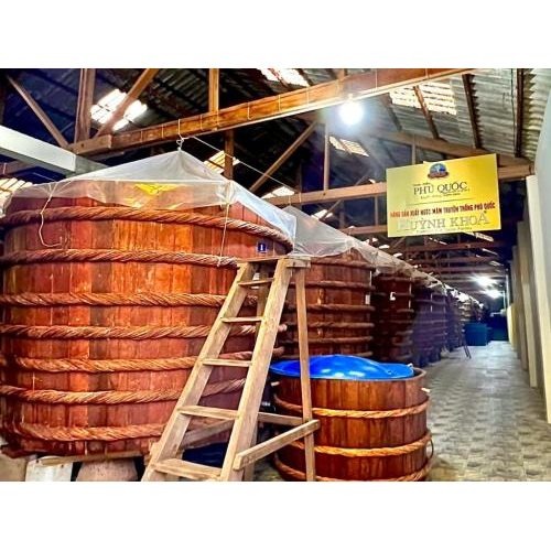 Nước Mắm Truyền Thống Cốt Nhĩ Huỳnh Khoa 40 Đạm Hộp 2 Chai 520ml